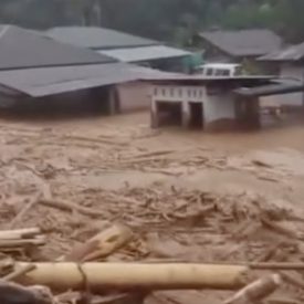 Potret banjir di Kabupaten Tapanuli Tengah, Sumatra Utara. Tangkapan Layar Video Instagram masinton