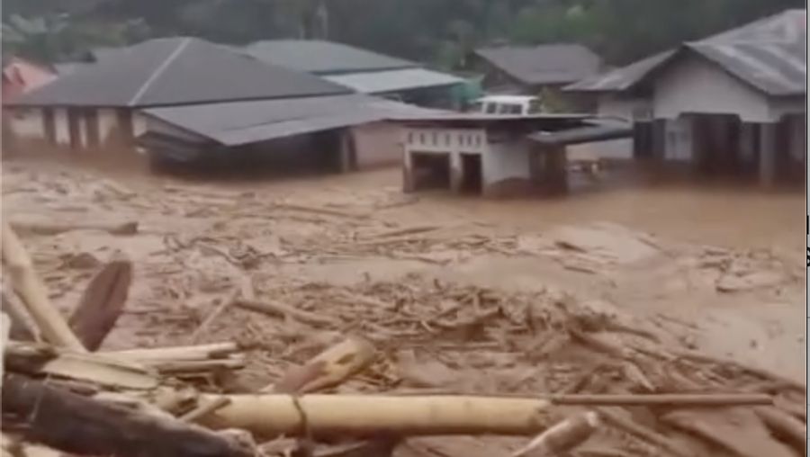 Potret banjir di Kabupaten Tapanuli Tengah, Sumatra Utara. Tangkapan Layar Video Instagram masinton