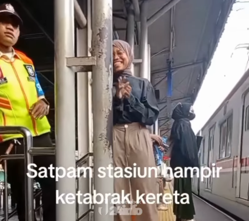 Viral Perempuan Dorong Satpam Hampir Tertabrak KRL di Stasiun Gang Sentiong