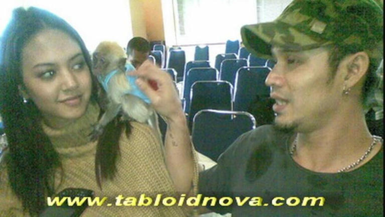 Foto lawas Roby Tremonti dan Aurelie Moeremans.